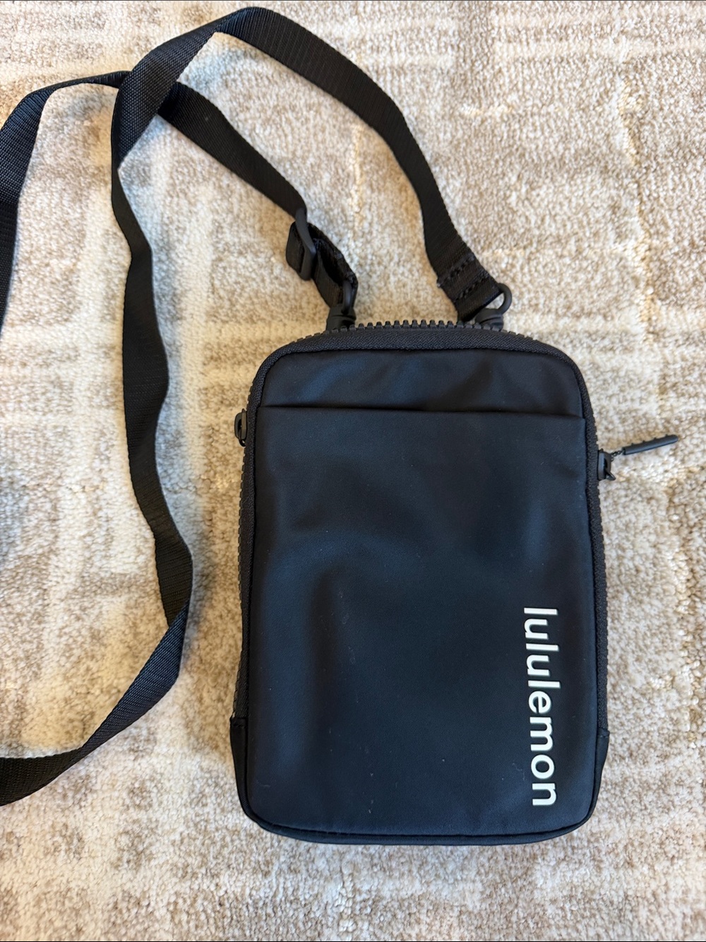 lululemon Black Compact Crossbody Pouch